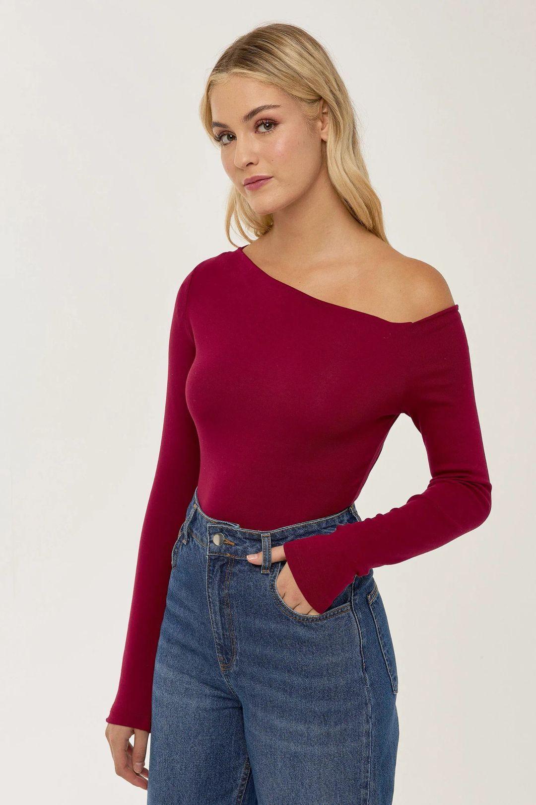 Asymmetrical Collar Knitted Top by HICCUP