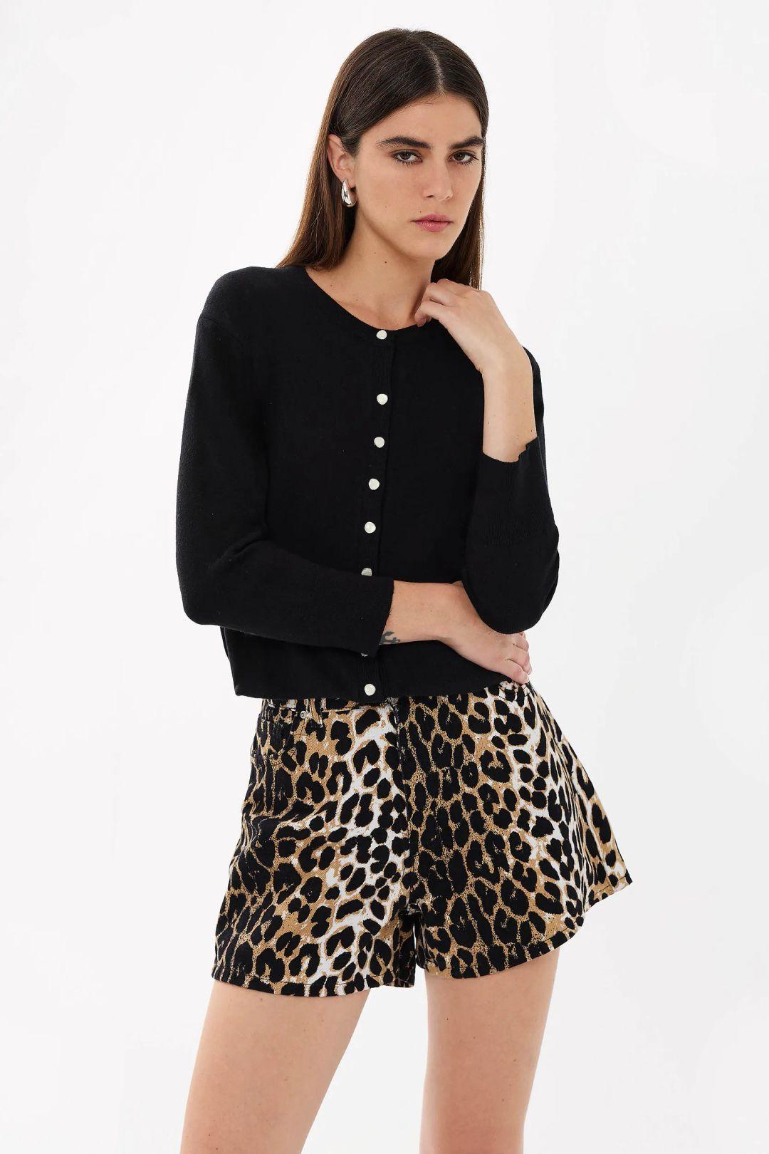 Buttoned Basic Cardigan by HICCUP
