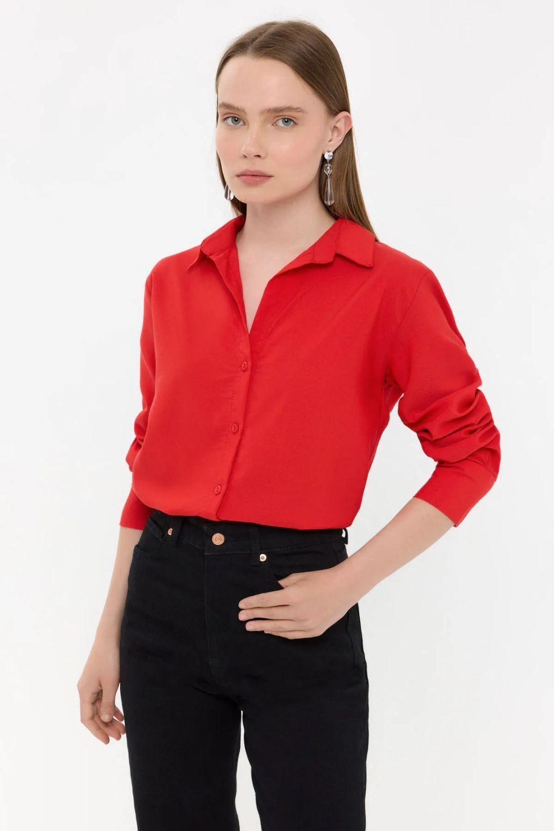 Classic Long Sleeve Shirt by HICCUP