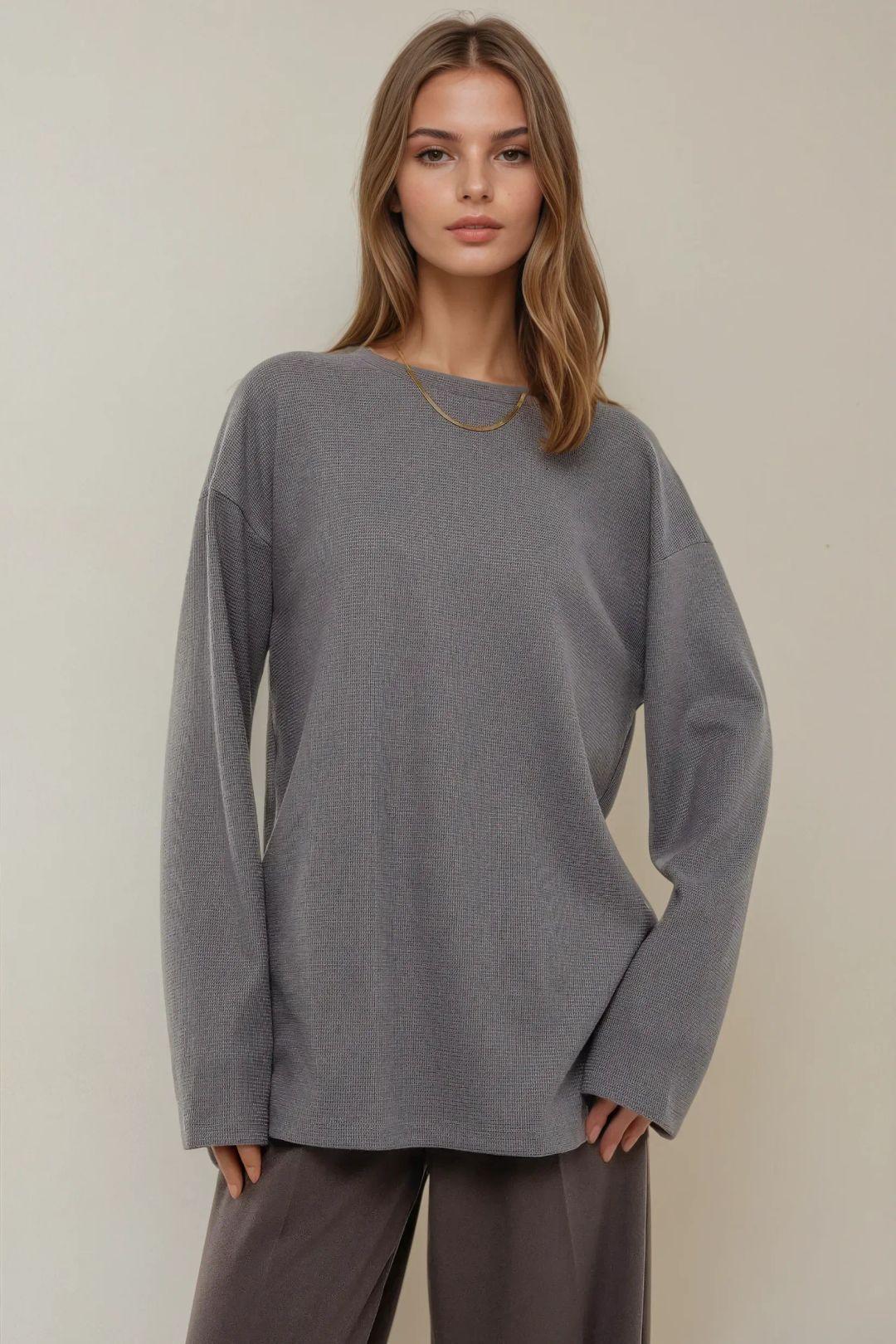 Crew Neck Waffle Sweatshirt by HICCUP