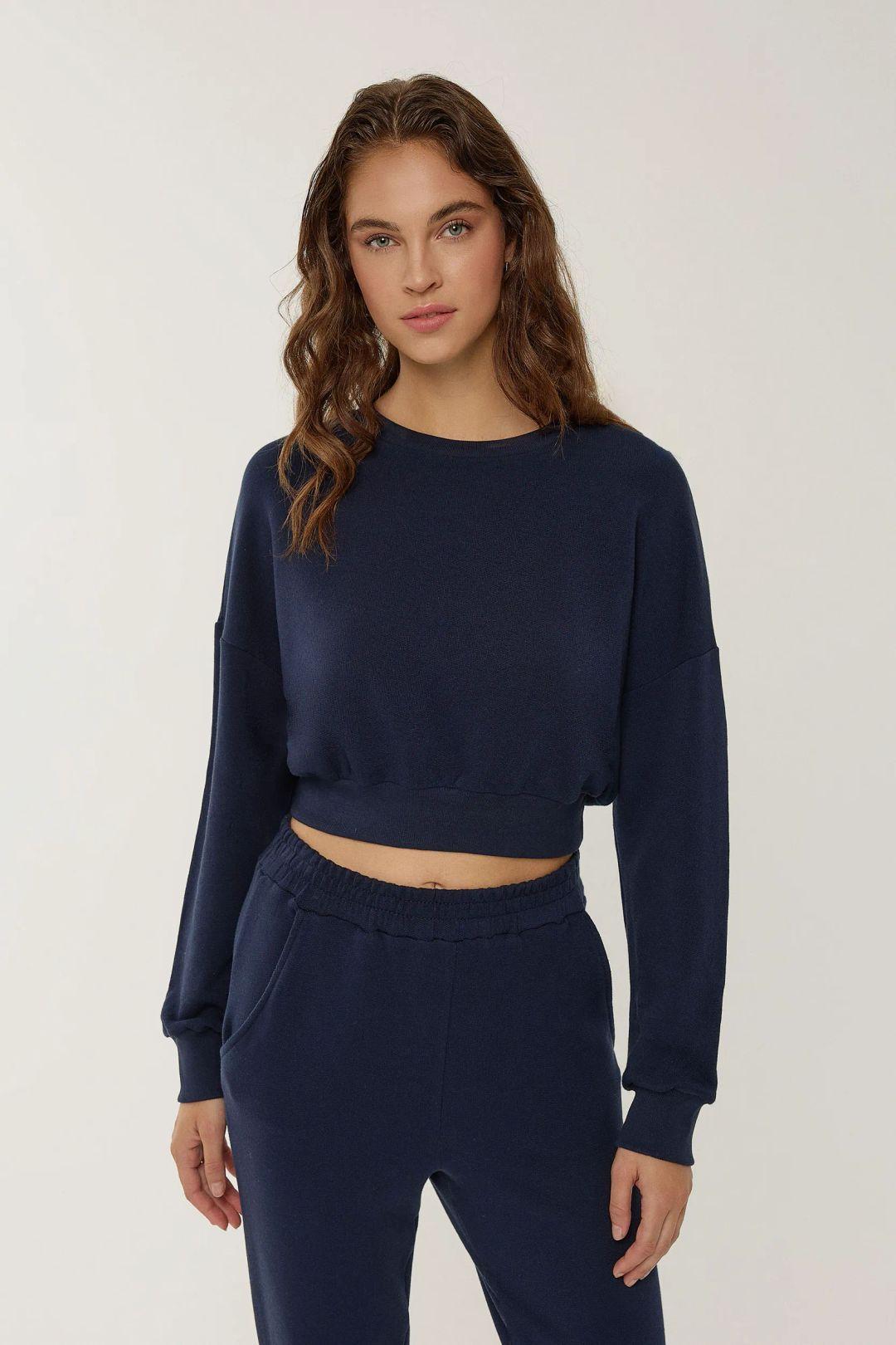 Cropped Sweatshirt by HICCUP