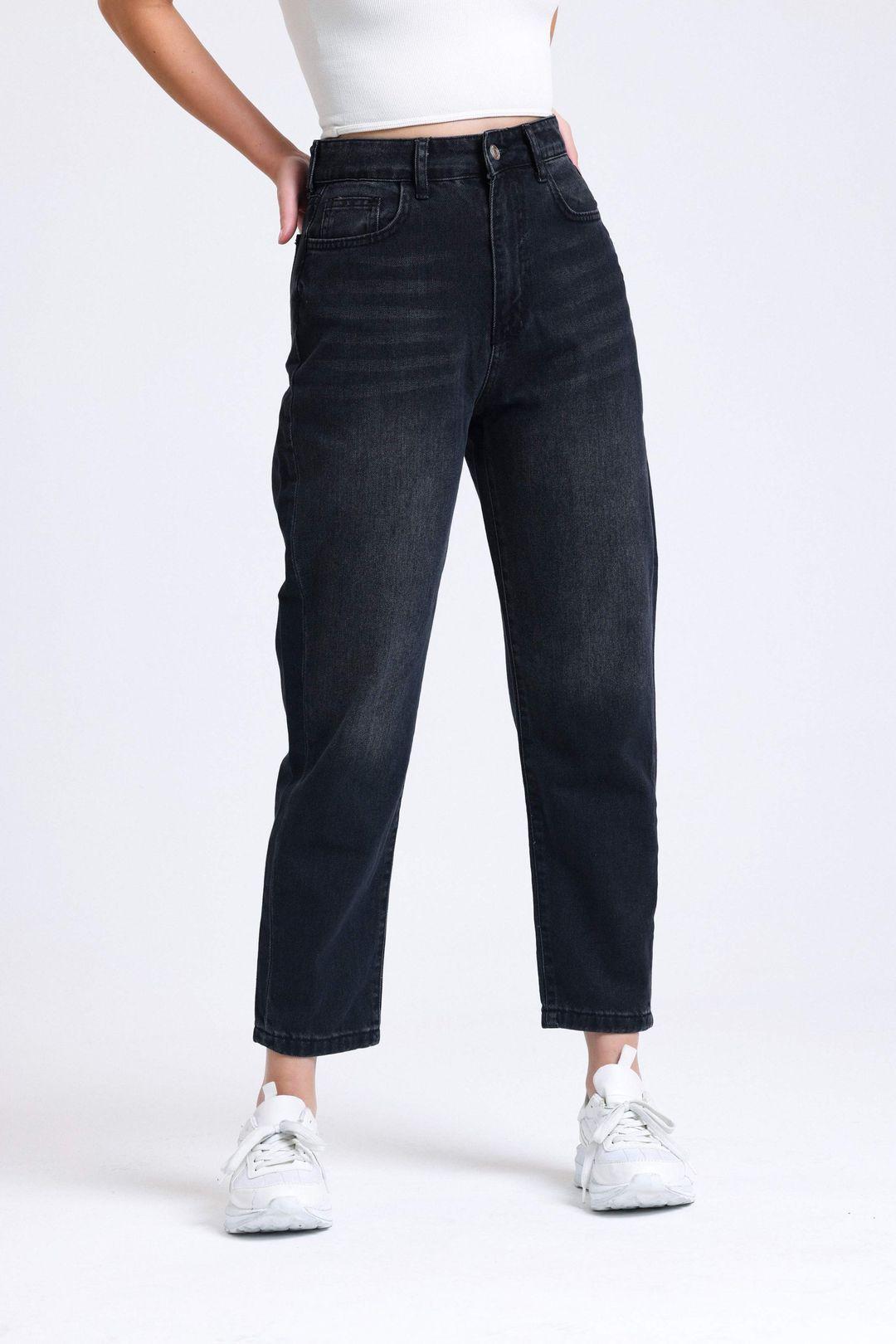 High Waist Mom-fit Jeans by HICCUP