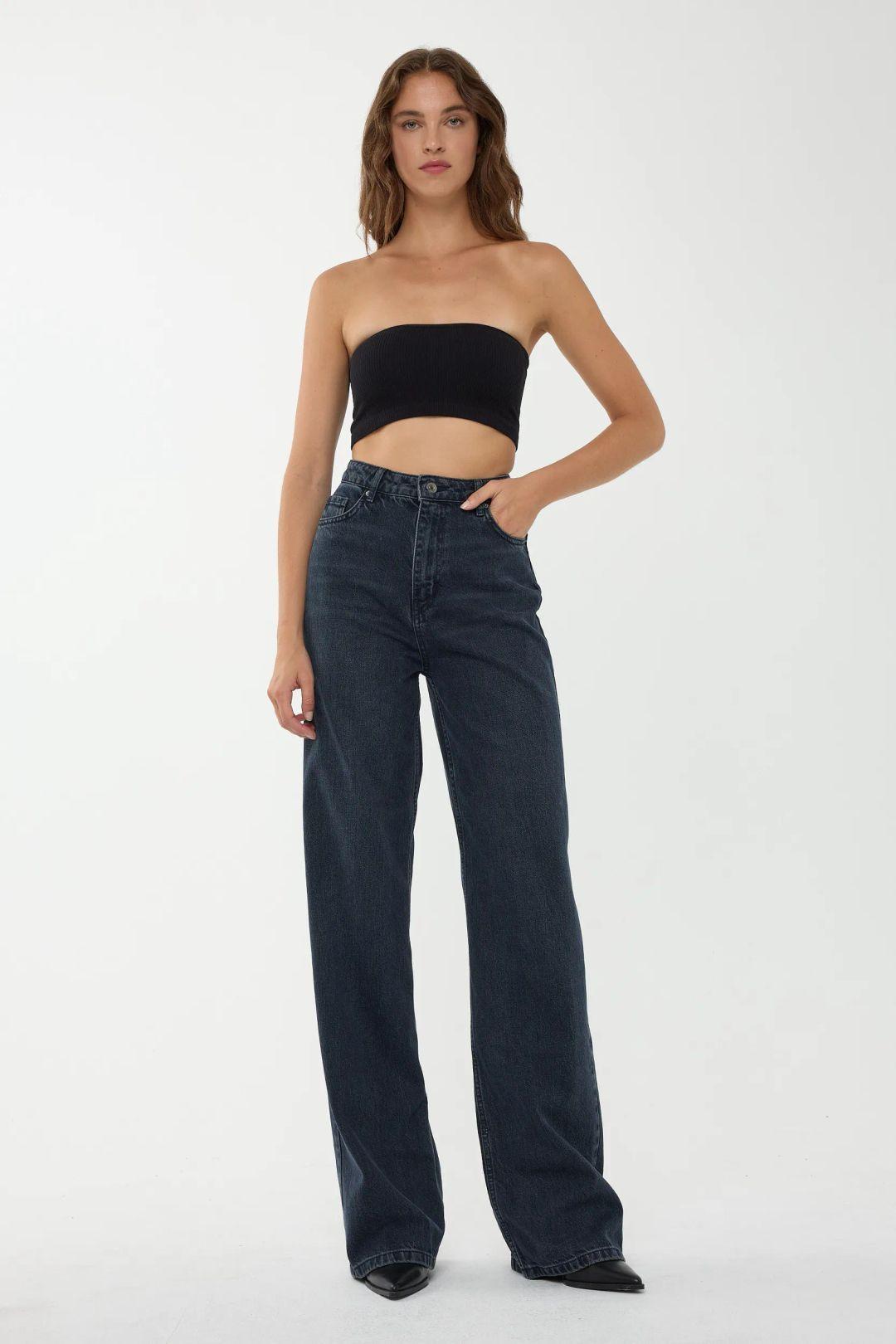 High Waist Straight Leg Jeans by HICCUP