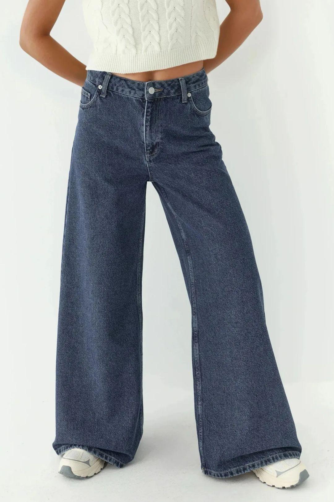 High Waist Wide Leg Jeans by HICCUP