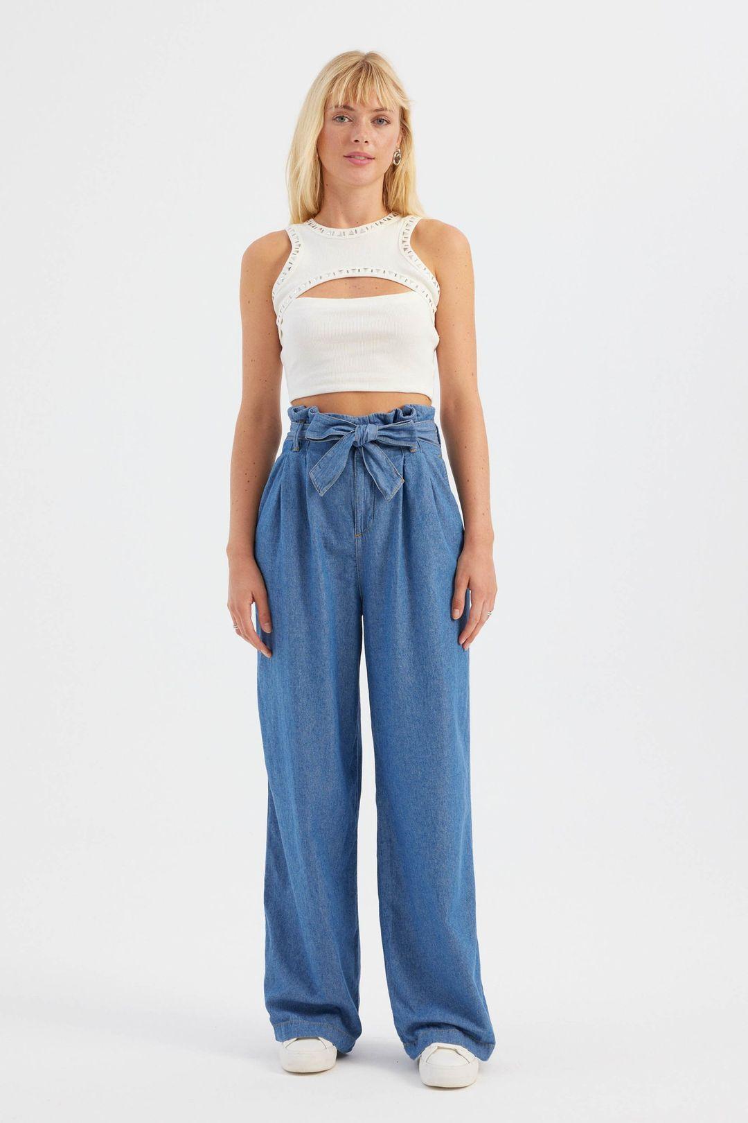 High Waist Wide Leg Jeans with a Ribbon Belt by HICCUP