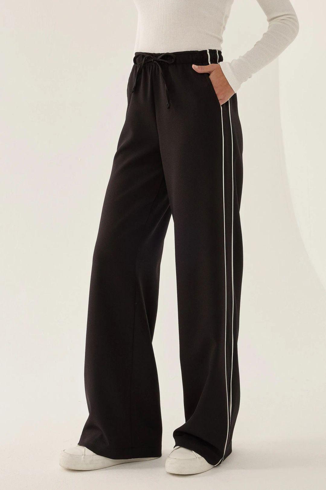 High Waist Wide Leg Sweatpants by HICCUP