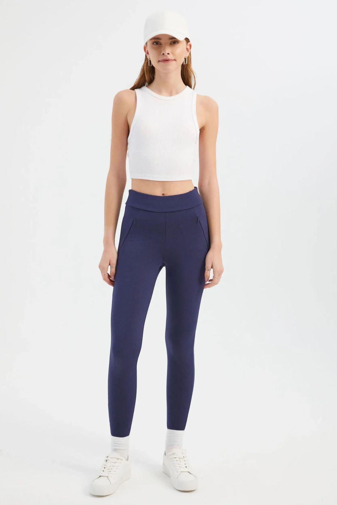 Leggings with a Pocket detail by HICCUP