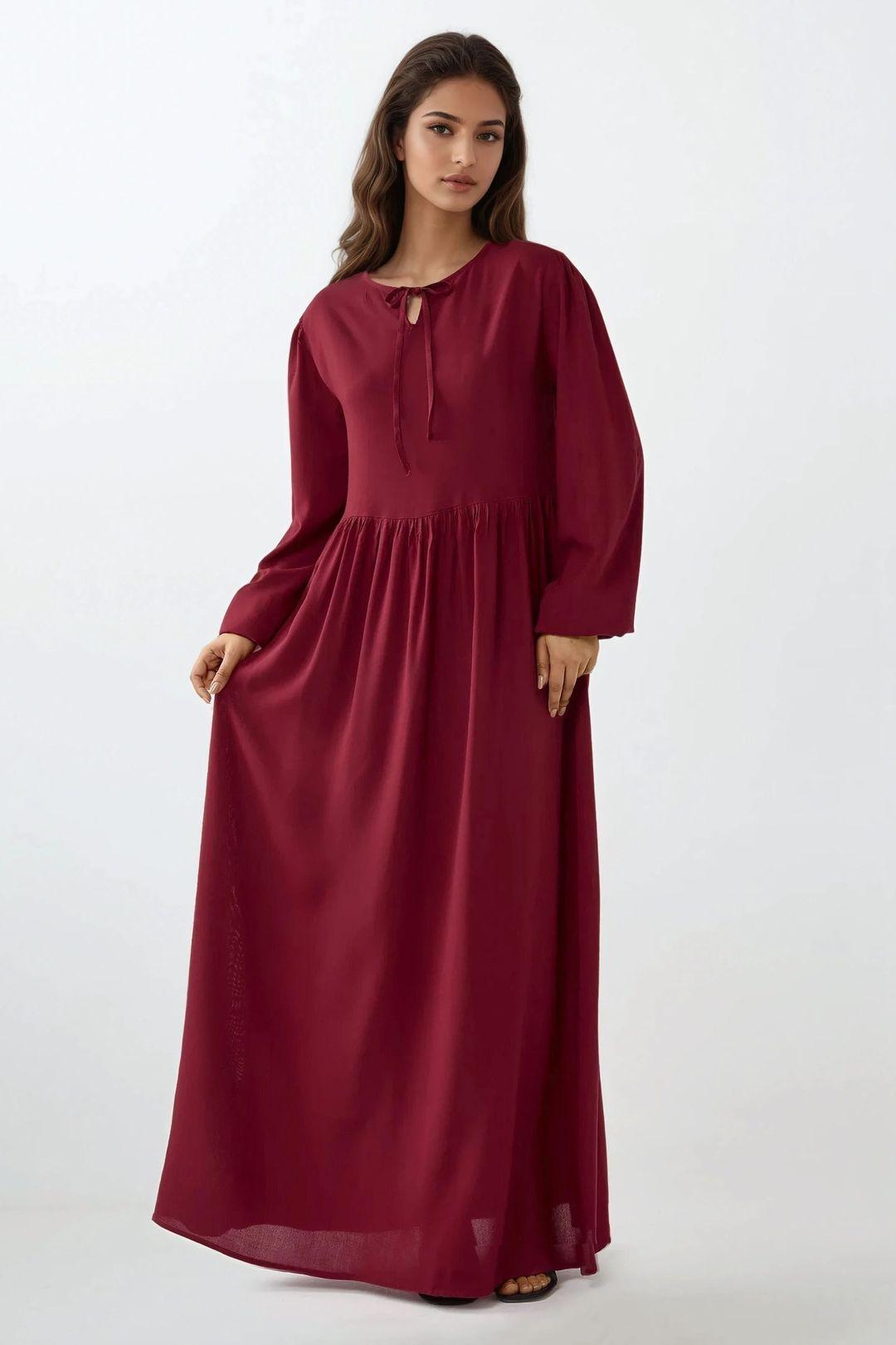 Maxi Dress with A-Form Fit and Crew Neck by HICCUP