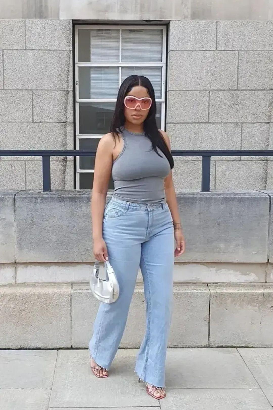 Mid Rise Wide Leg Jeans by HICCUP