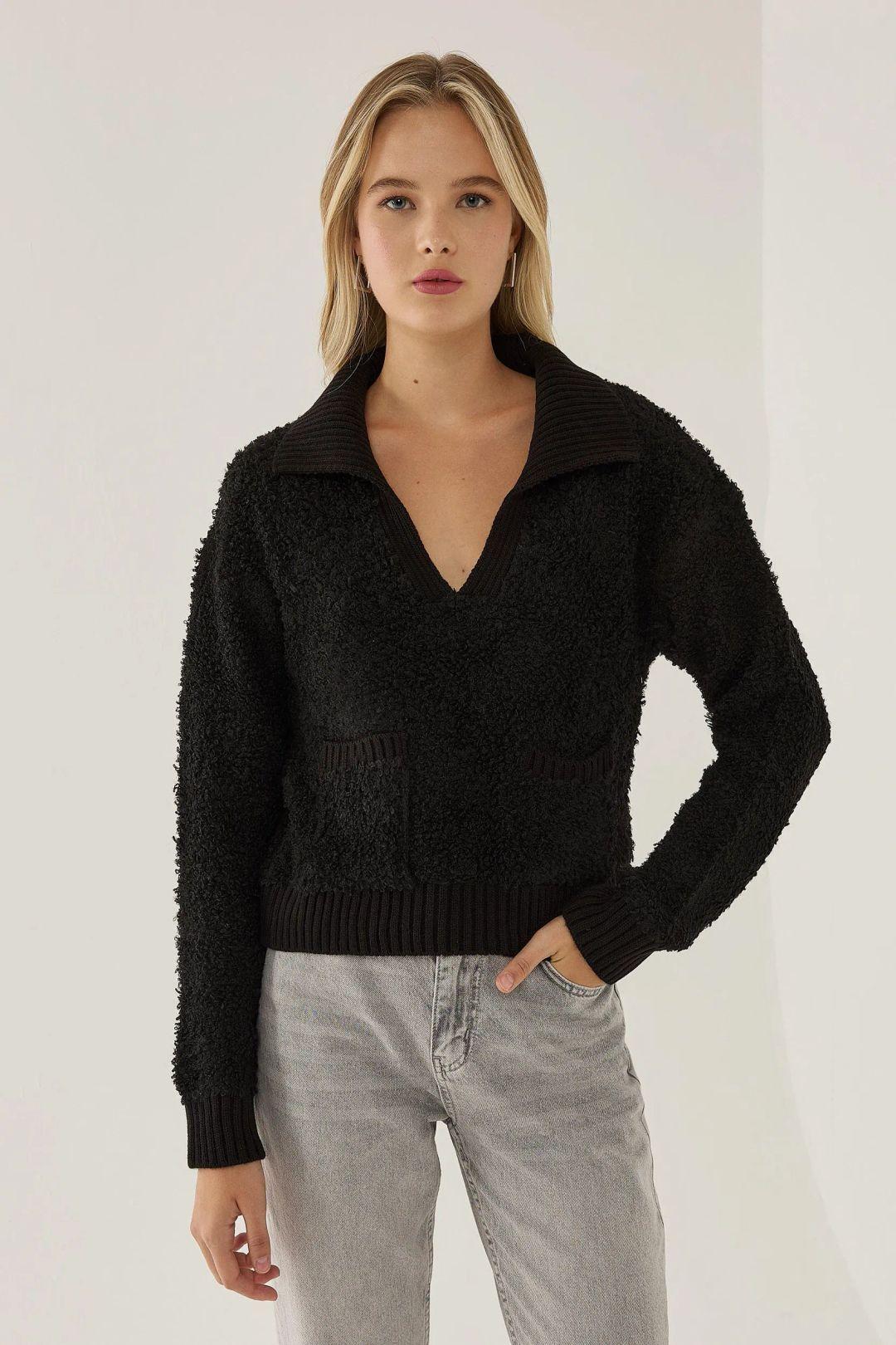 Shirt Collar Crop Sweater with Pocket by HICCUP