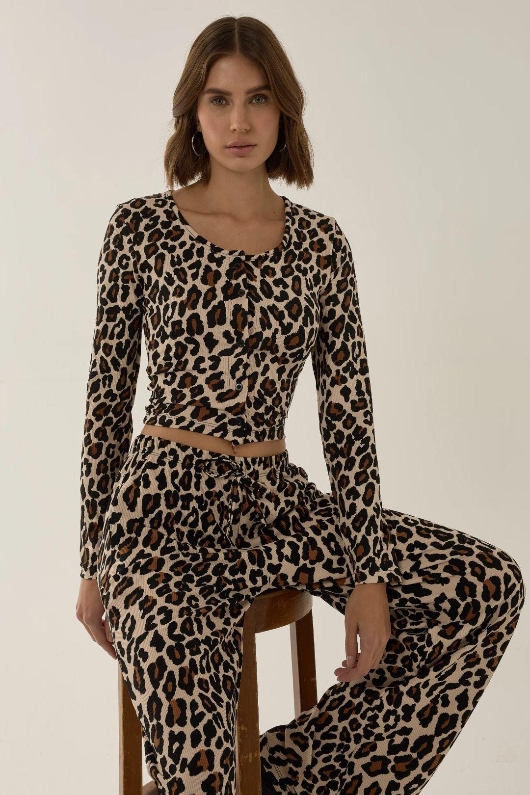 Slim Fit Leopard Print Top by HICCUP