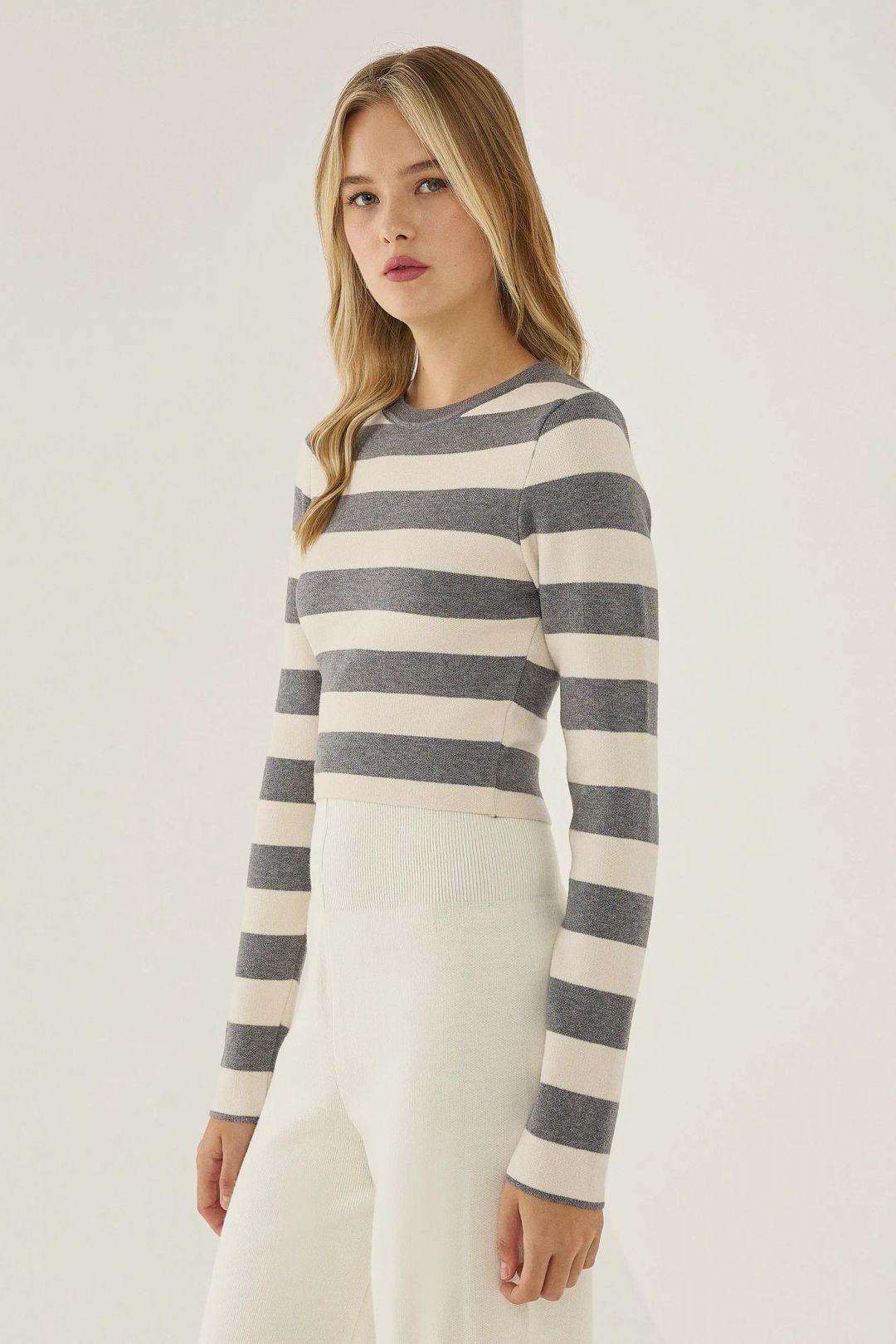 Striped Crew Neck Knit Top by HICCUP
