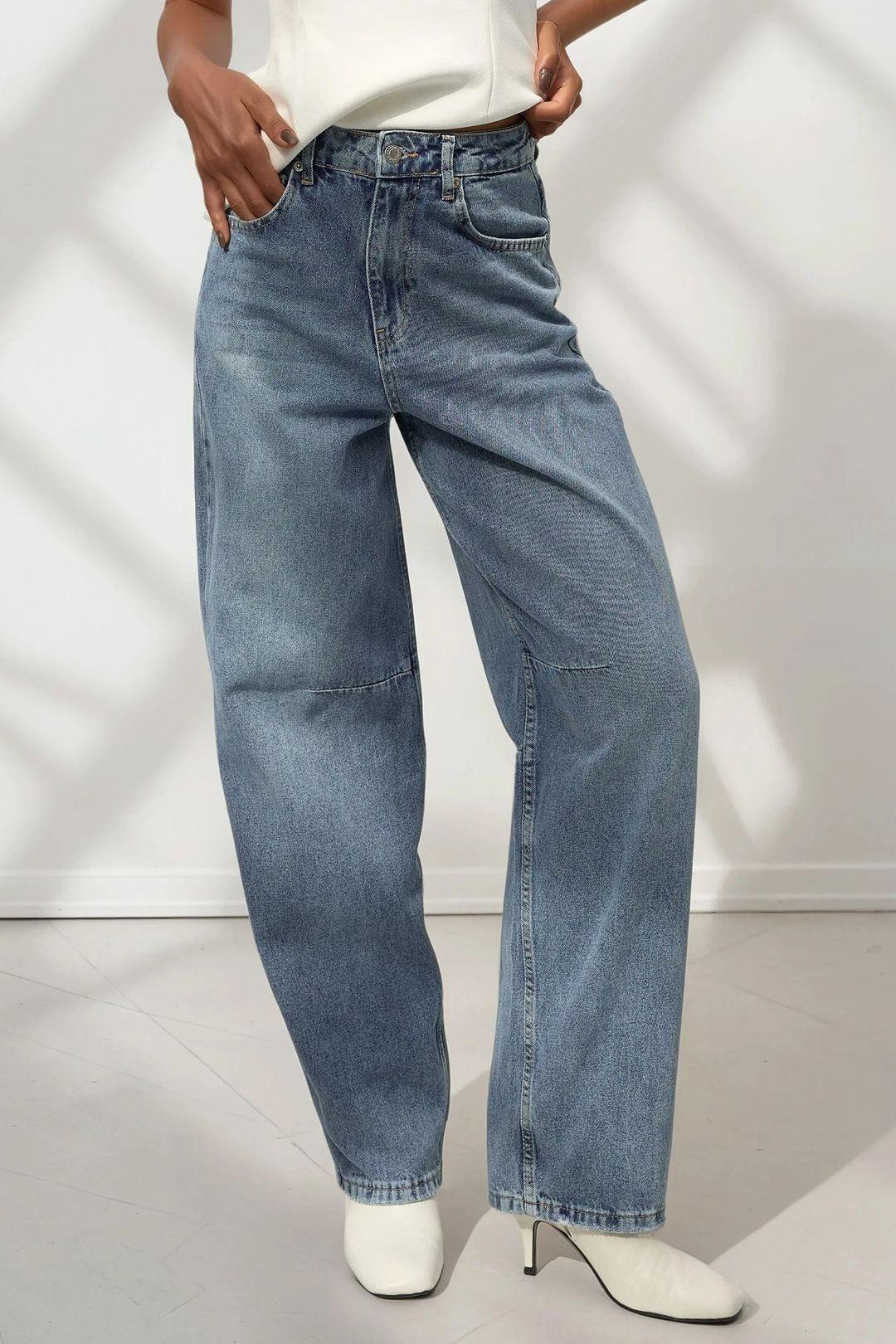 Wide Leg Baggy Fit Denim Jeans by HICCUP