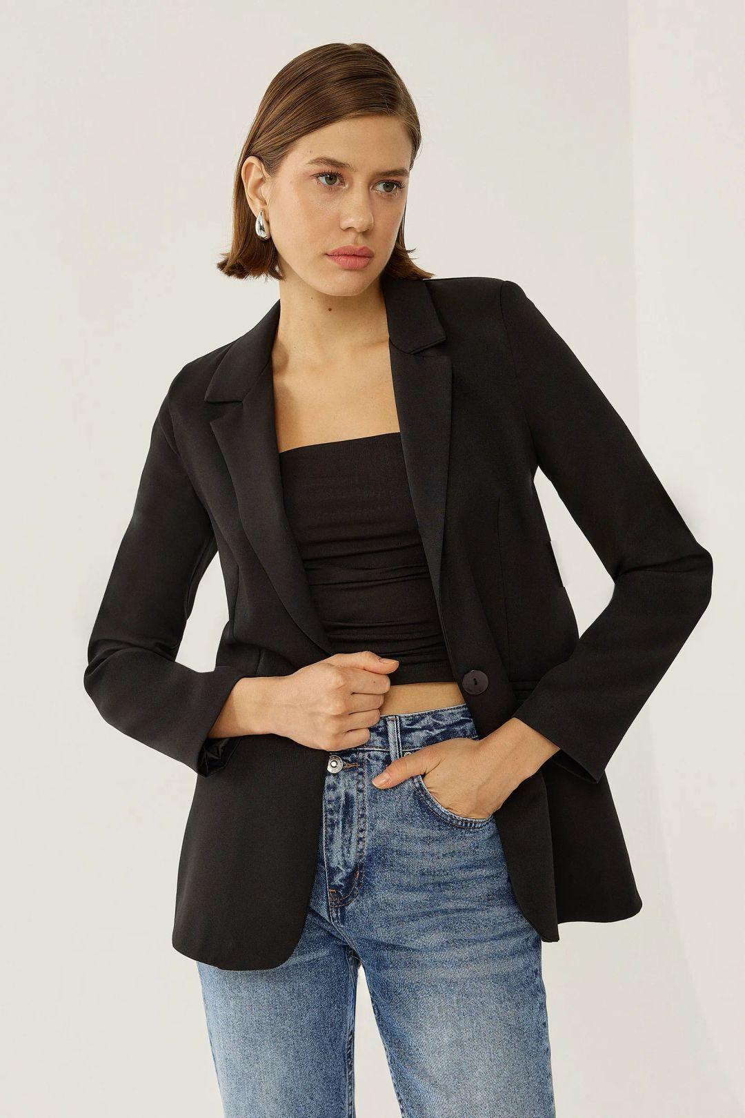 Woven Classic Blazer by HICCUP