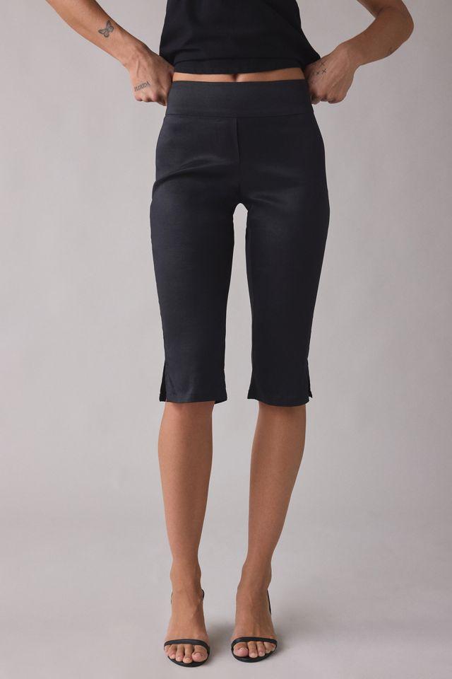 Hosbjerg Bliss Mid-Rise Capri Pants by HOSBJERG
