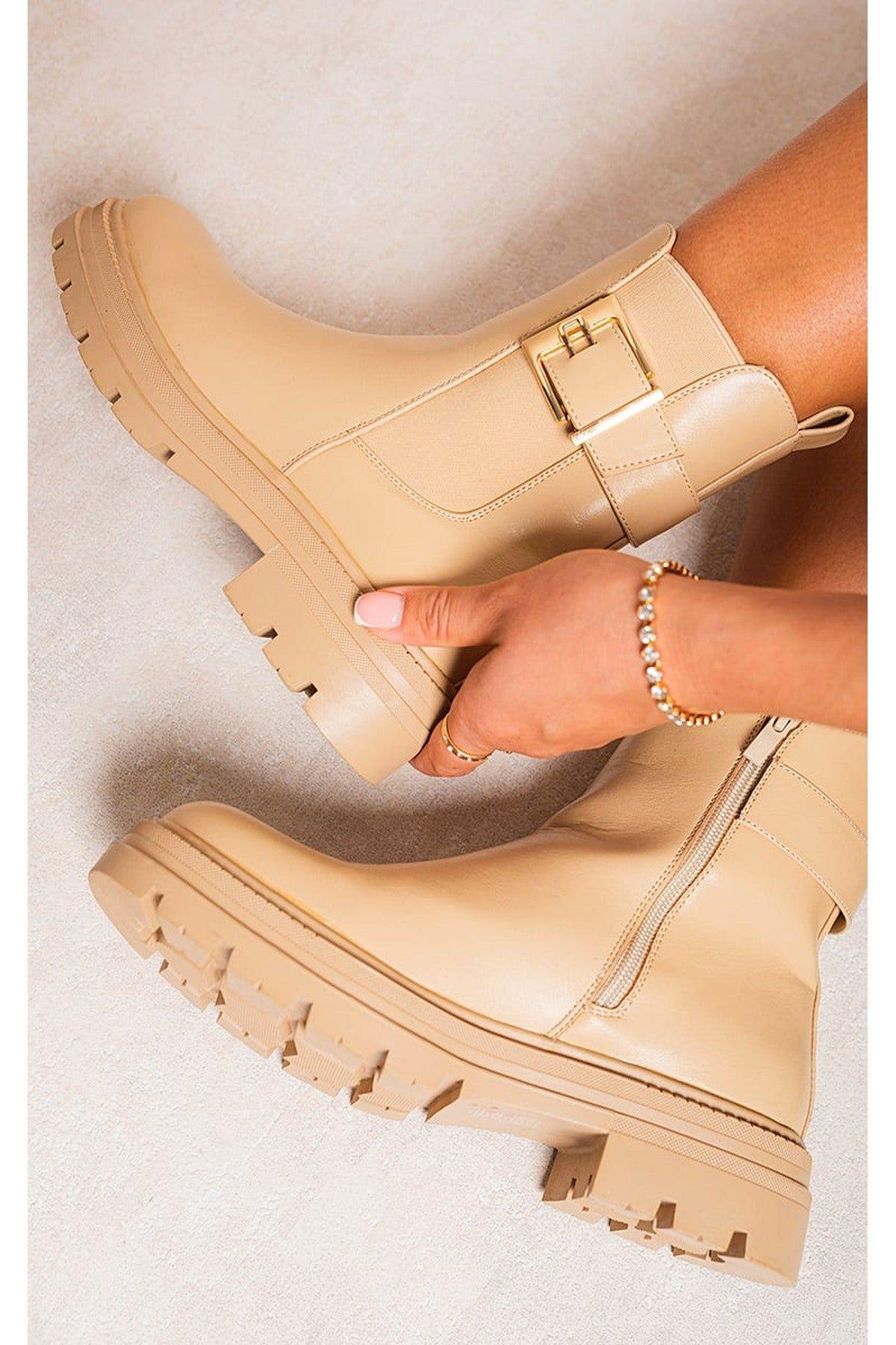 Chelsea Ankle Boots With Inner Zipper And Elastic Insert by IKRUSH