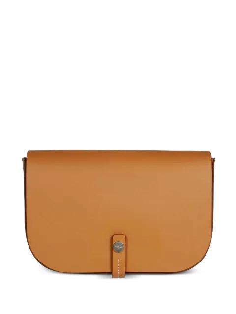 flap-closure leather shoulder bag by IL BISONTE