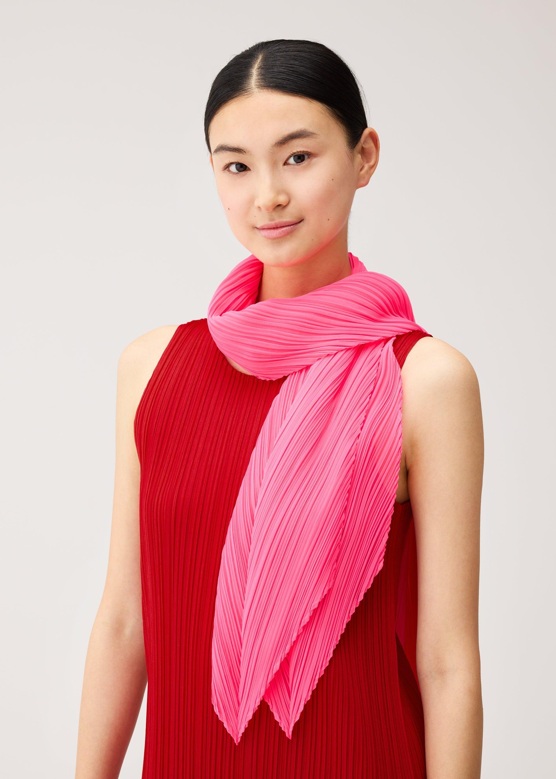 COLORFUL SCARF by ISSEY MIYAKE