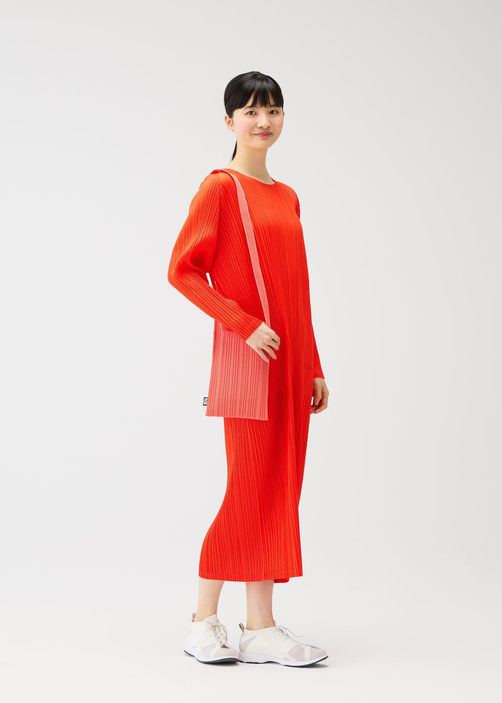 CREPE KNIT BAG by ISSEY MIYAKE