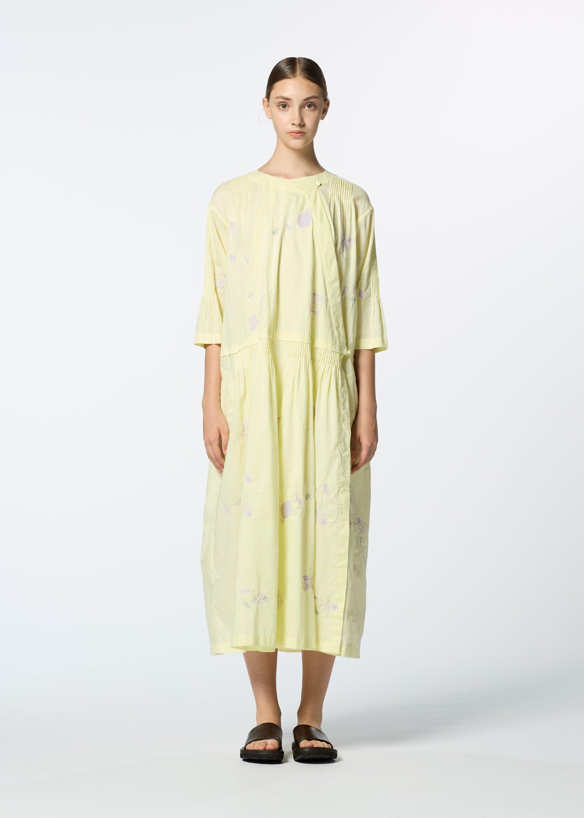 DAMI LEAVES by ISSEY MIYAKE