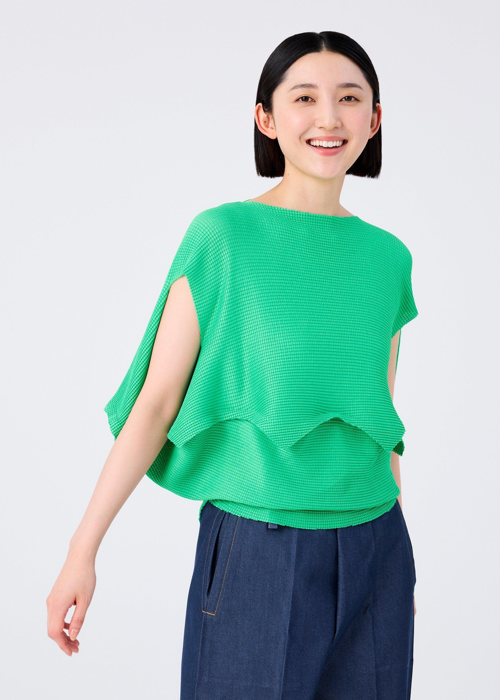 GIZA GIZA KNIT STRETCH PLEATS by ISSEY MIYAKE