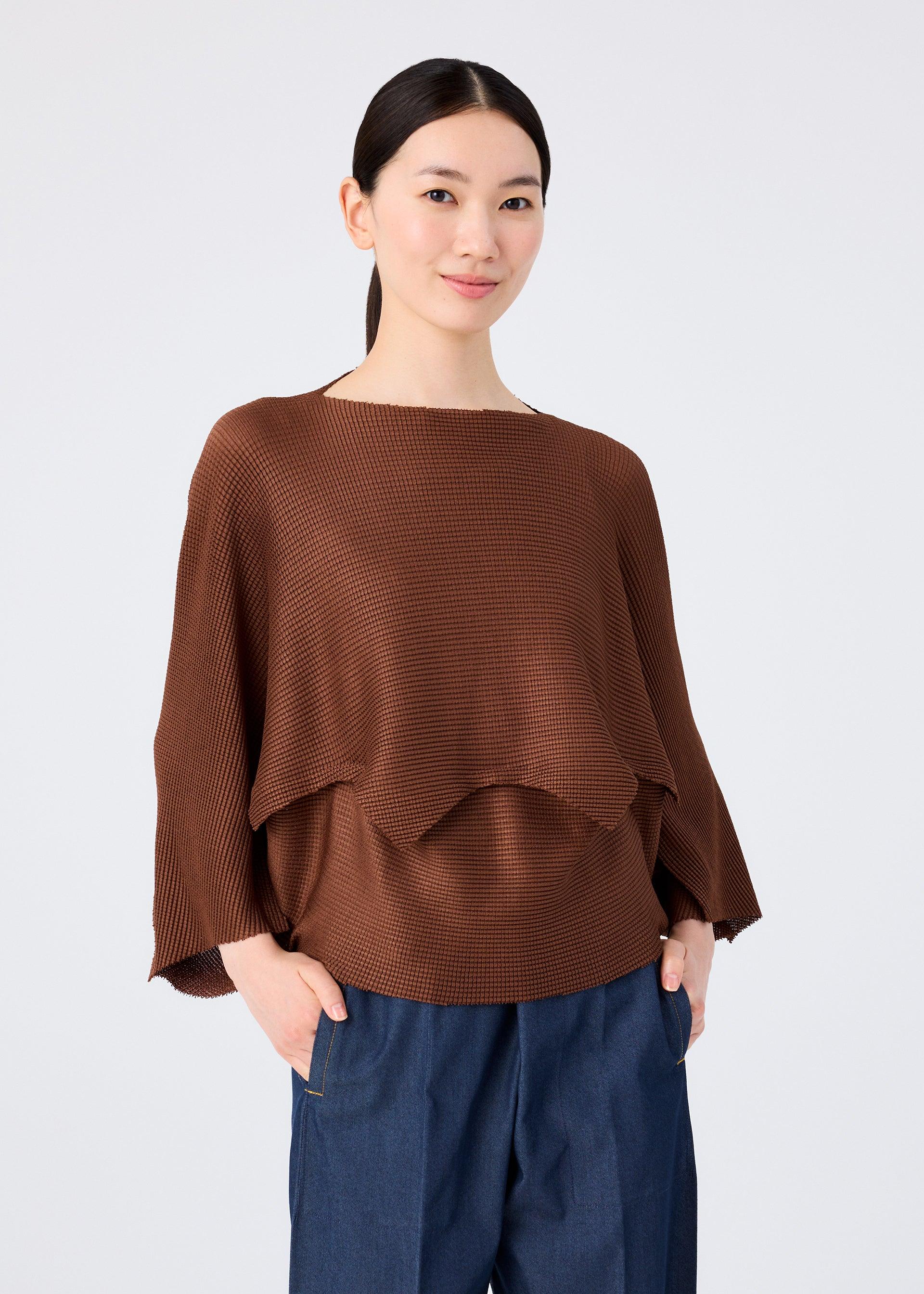 GIZA GIZA KNIT STRETCH PLEATS by ISSEY MIYAKE