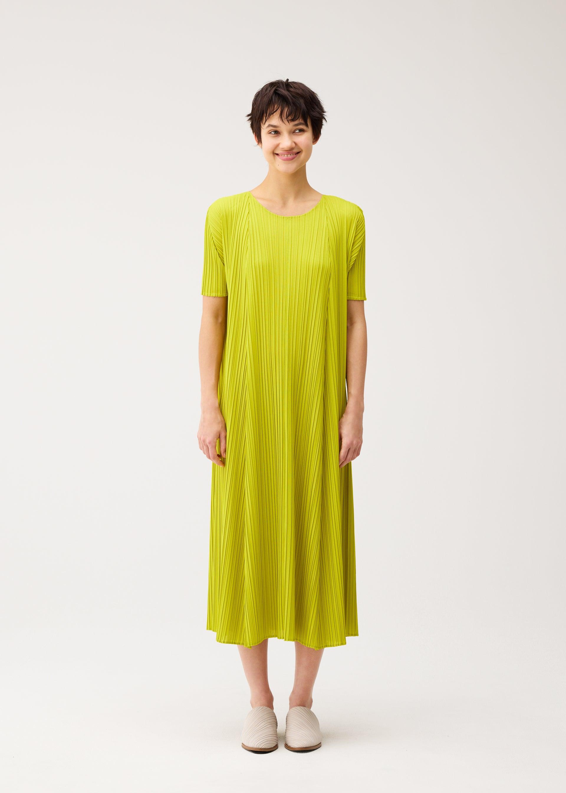 MELLOW PLEATS by ISSEY MIYAKE