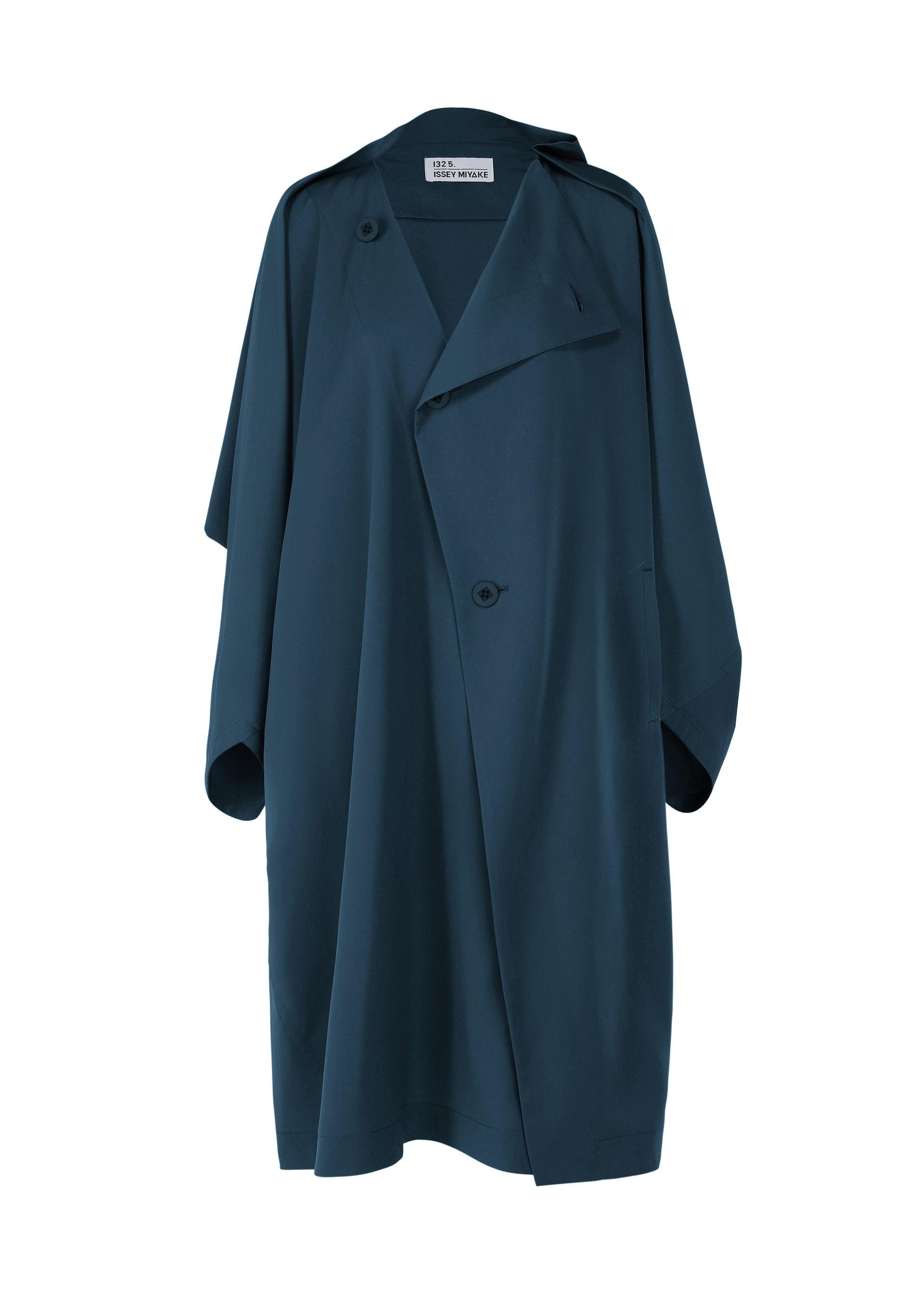 PARALLEL WRAP by ISSEY MIYAKE