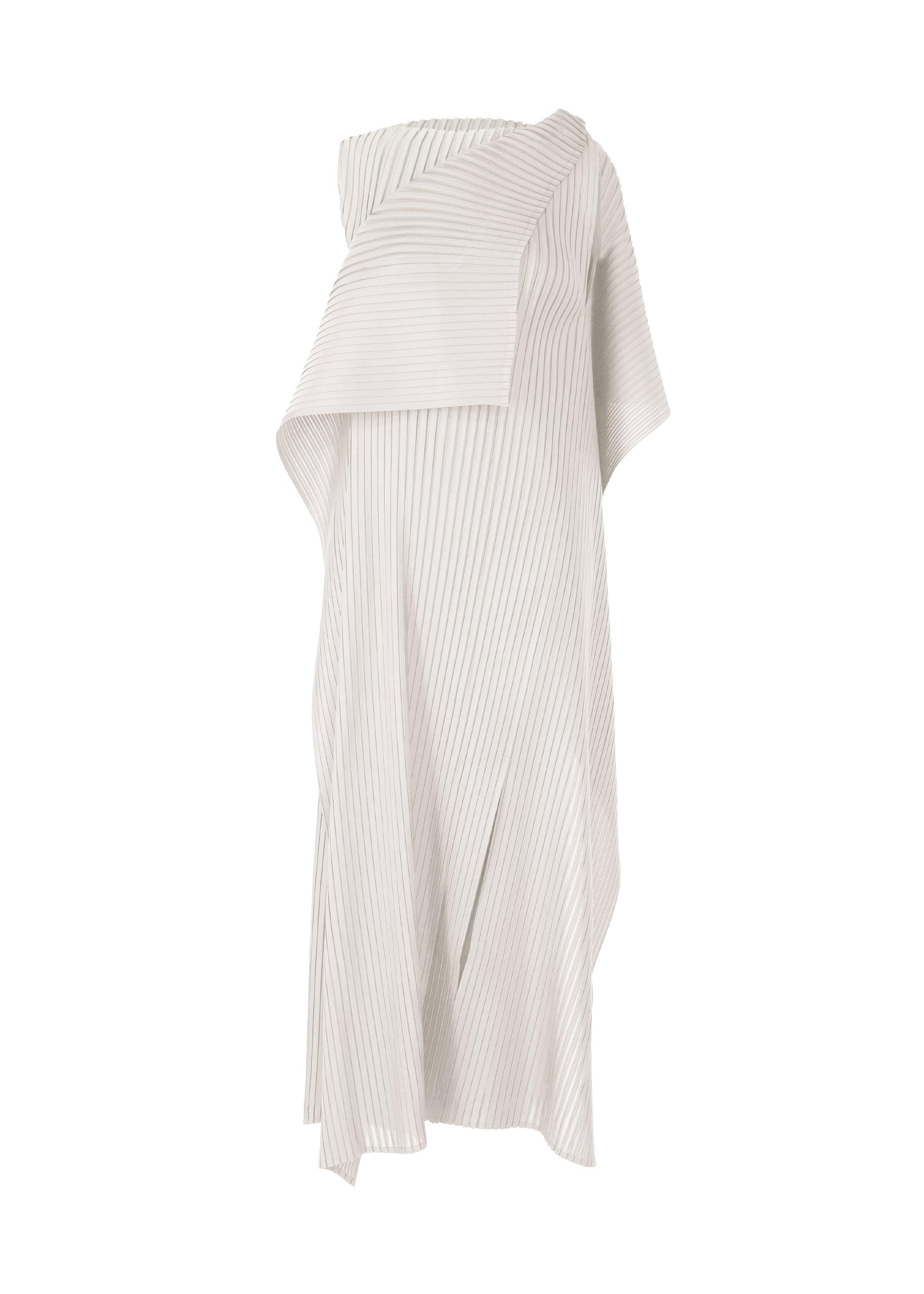 PLEATED ON PLEATS by ISSEY MIYAKE
