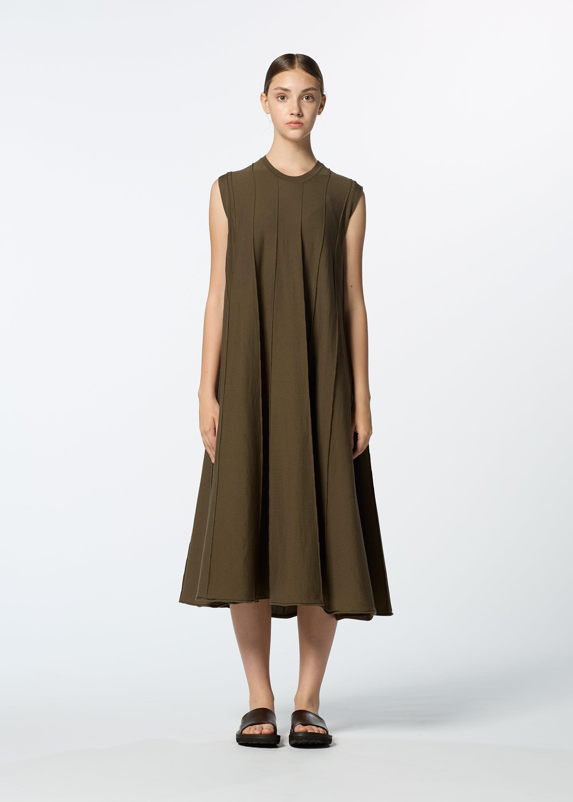 RADIAL LINE KNIT by ISSEY MIYAKE