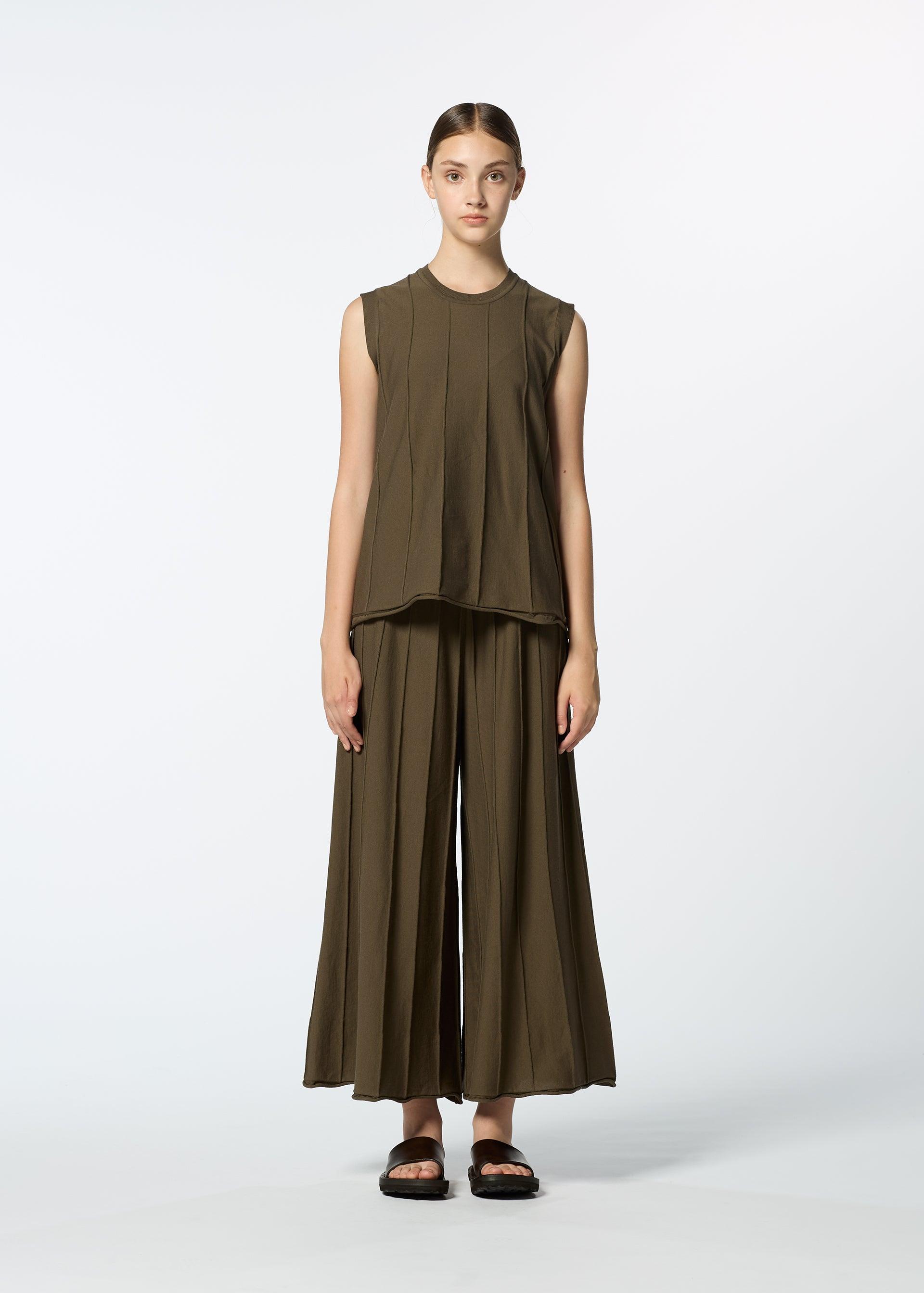 RADIAL LINE KNIT by ISSEY MIYAKE