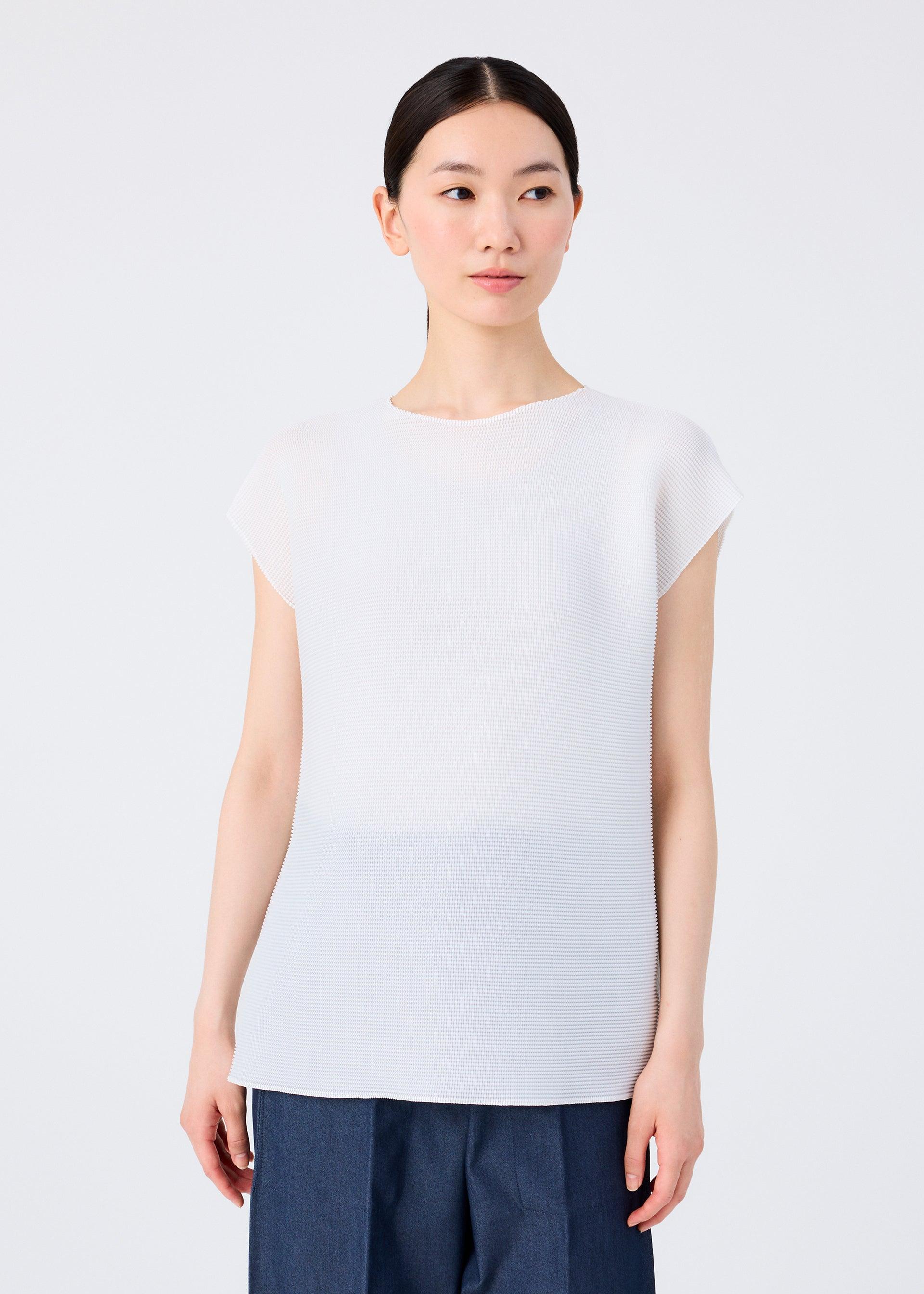 SQUARE STRETCH PLEATS by ISSEY MIYAKE
