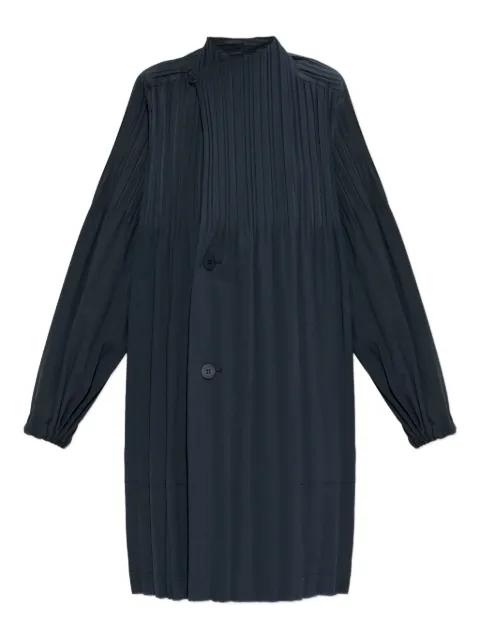 Smooth pleated coat by ISSEY MIYAKE