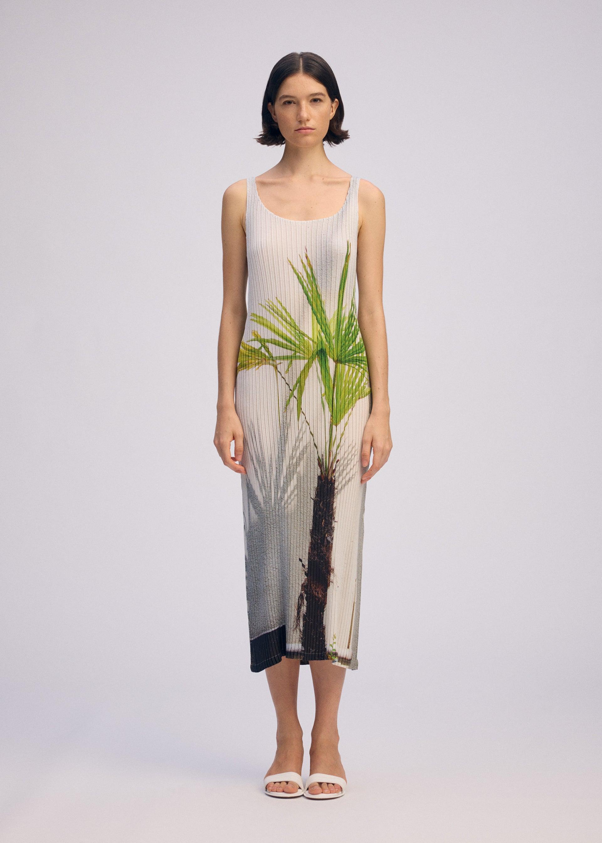 URBAN JUNGLE PLEATS by ISSEY MIYAKE