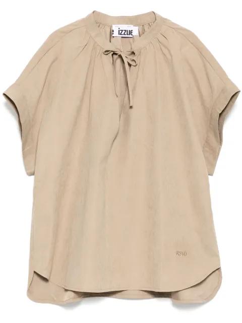 V-neck blouse by IZZUE