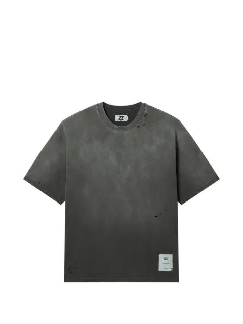 distressed crew-neck T-shirt by IZZUE