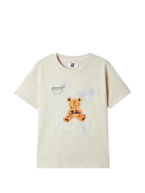 graphic T-shirt by IZZUE