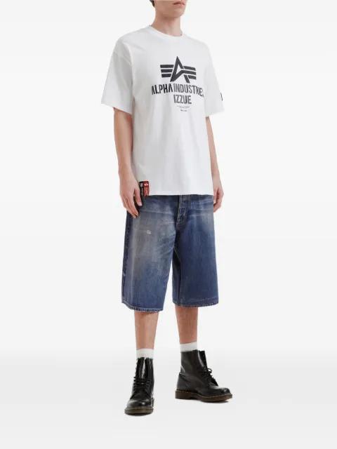 graphic T-shirt by IZZUE