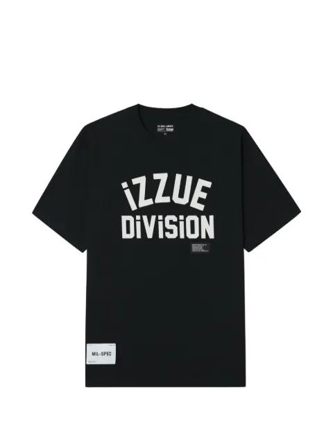 graphic T-shirt by IZZUE