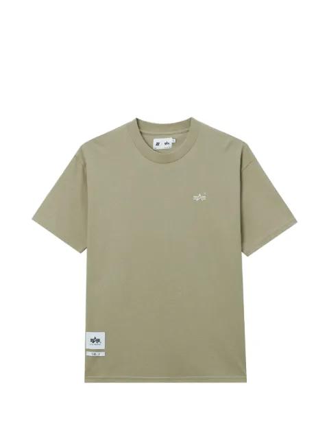 logo T-shirt by IZZUE