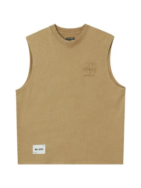 logo-patch graphic-print T-shirt by IZZUE