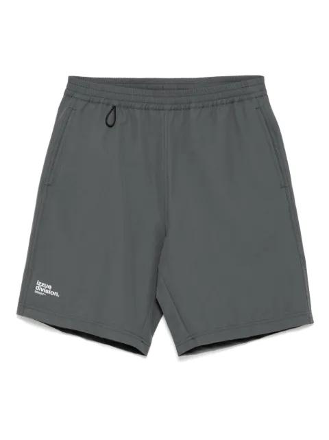 logo-printed shorts by IZZUE