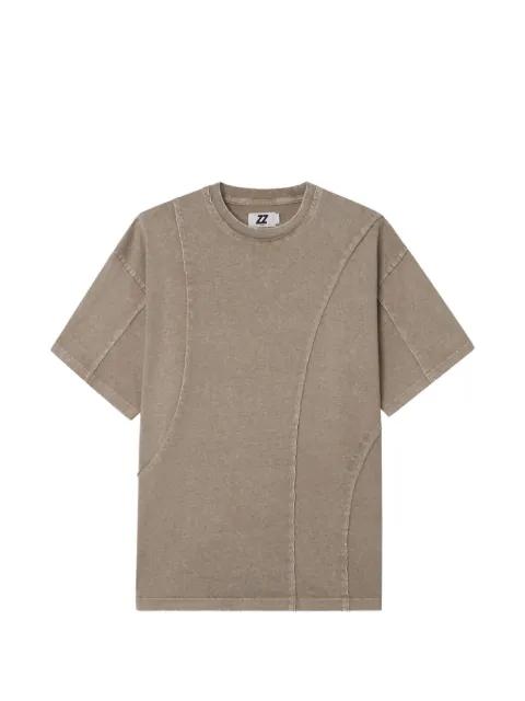 seam detail t-shirt by IZZUE