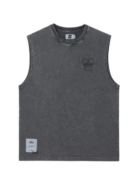 sleeveless T-shirt by IZZUE
