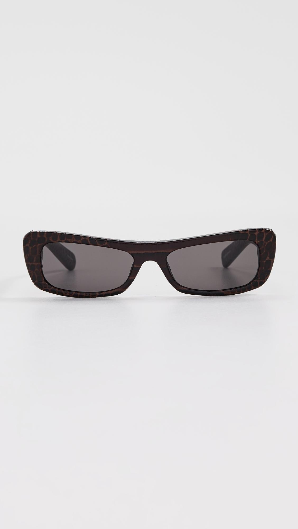 Capri Sunglasses by JACQUEMUS