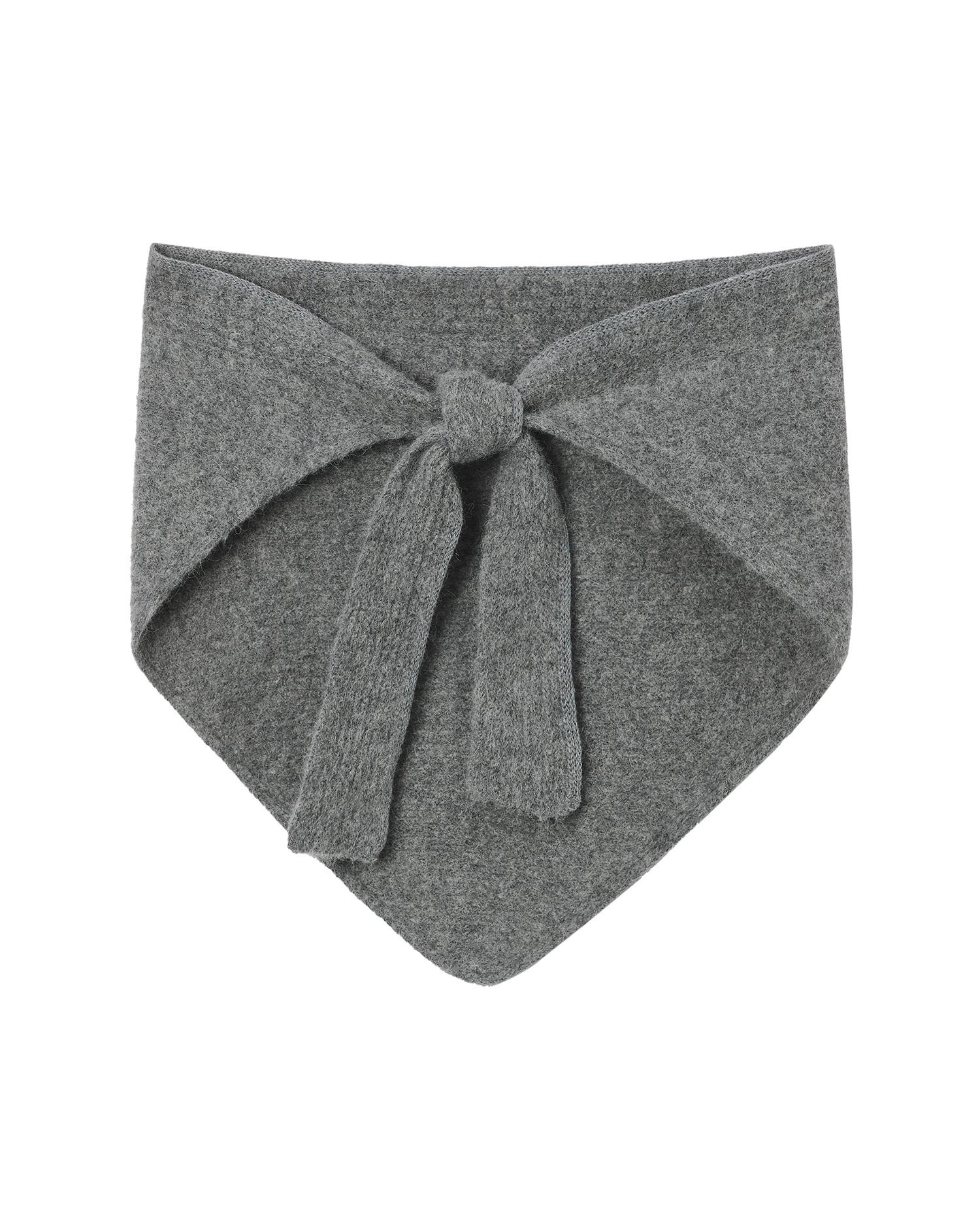 Knotted triangular scarf by JACQUEMUS