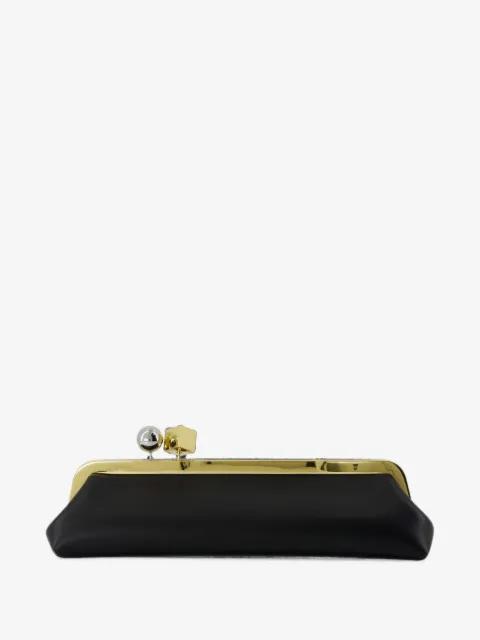 The Salon clutch by JACQUEMUS