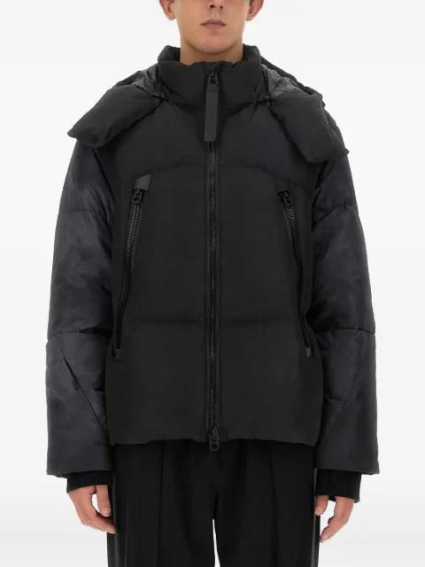 zip-fastening jacket by JG1