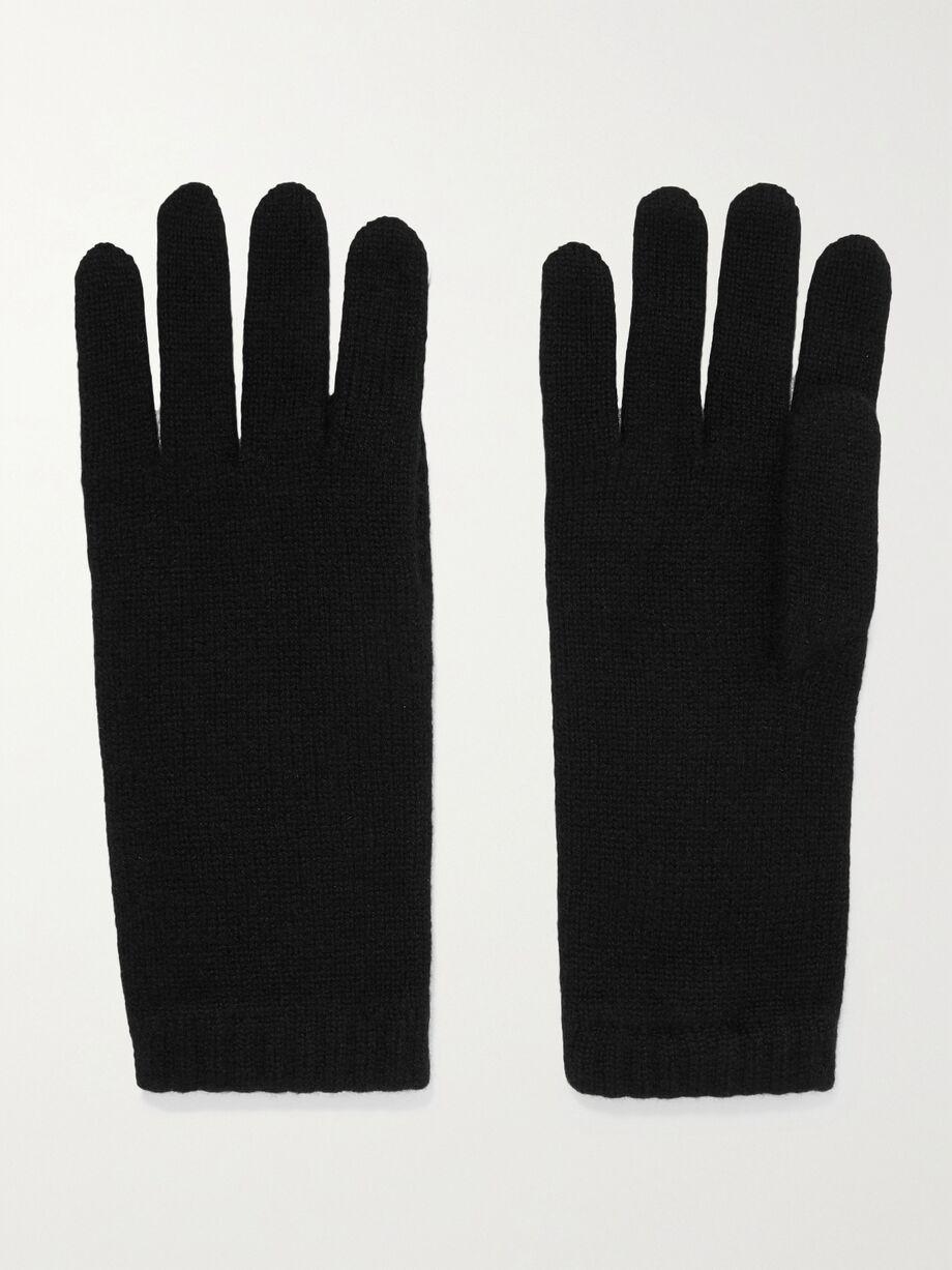 Cashmere gloves by JOHNSTONS OF ELGIN