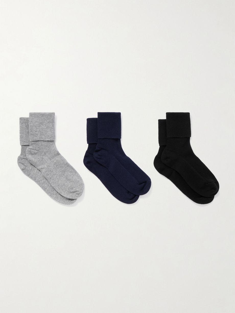 Set of three ribbed cashmere-blend socks by JOHNSTONS OF ELGIN